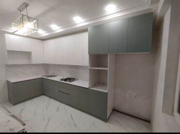 Mətbəx mebeli: Ağ rəngli mətbəx mebeli dəsti. Dəstə bir sıra asma şkaflar, alt -da lalafo.az — 17 Mətbəx mebeli: Ağ rəngli mətbəx mebeli dəsti. Dəstə bir sıra asma şkaflar, alt — 17