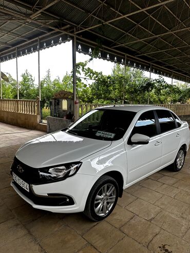 VAZ (LADA): VAZ (LADA) Granta: 1.6 l | 2024 il 28000 km Sedan — 4