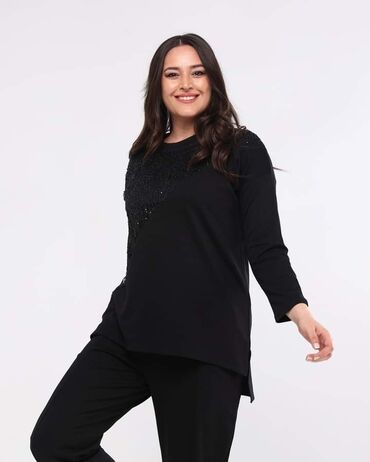 Gornji i donji deo: Modeli za punije dame
Cene 3499 din 
Veličine 2XL, 3XL, 4XL na lalafo.rs — 13 Gornji i donji deo: Modeli za punije dame
Cene 3499 din 
Veličine 2XL, 3XL, 4XL — 13