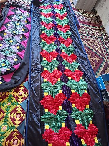 bed sheets: Чон-энемдин кол эмгегинен жасалган улуттук аргументтерди камтыган — 10
