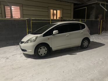 Honda: Honda Fit: 2008 г., 1.3 л, Вариатор, Газ, Хэтчбэк