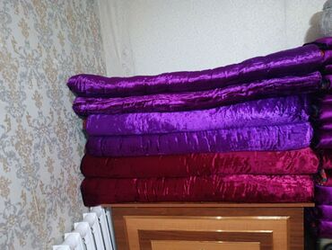 2 штук: 1 жуп (2штук) кызыл жууркан, 1 жуп (2 штук) фиолетовый жууркан, 1 жуп