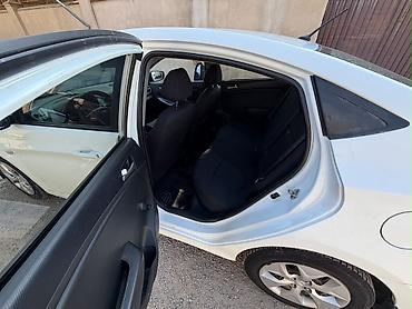 хендлер: Hyundai Solaris: 2015 г., 1.6 л, Механика, Бензин, Седан — 6