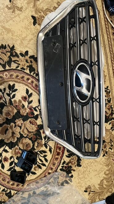 купить оборудование для парикмахерской: Решетка радиатора Hyundai Оригинал