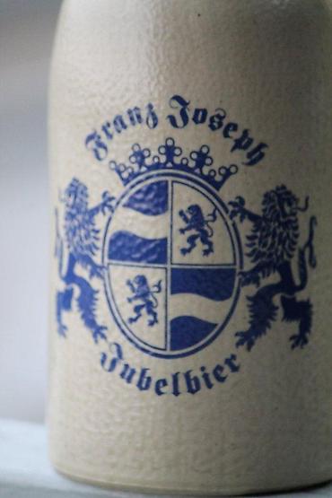 Stare vaze i dekor: Franz Joseph Jubelbier keramička boca. Jubilarna keramička boca za — 2