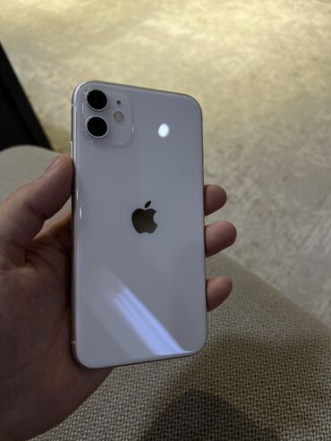 Apple iPhone: IPhone 11, 128 ГБ, 93 %