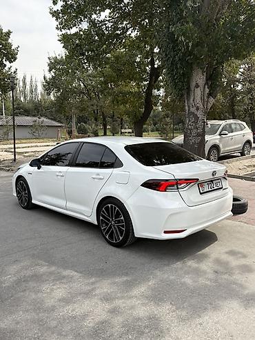 corolla s: Toyota Corolla: 2023 г., 1.8 л, Вариатор, Гибрид, Седан — 3