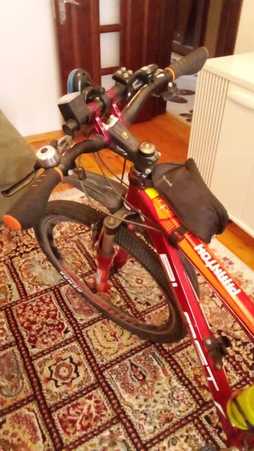velosipet alıram: İşlənmiş Dağ velosipedi 26", sürətlərin sayı: 21, Ünvandan götürmə