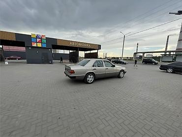 bud e9: Mercedes-Benz W124: 1990 г., 2.3 л, Механика, Бензин, Седан — 3
