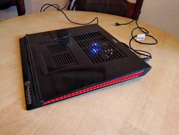 Rashladni sistemi: Postolje,kuler za laptop.
Bez kabla — 7