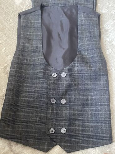 Məktəbli forması: Məktəbli forması, Oğlan üçün, 14 - 16 yaş, Yeni -da lalafo.az — 4 Məktəbli forması: Məktəbli forması, Oğlan üçün, 14 - 16 yaş, Yeni — 4