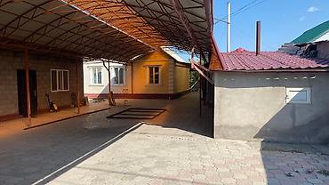 Продажа коттеджей и домов: Продаю дом. По адресу: Село Новопавловка улица Северная 165 Есть — 3