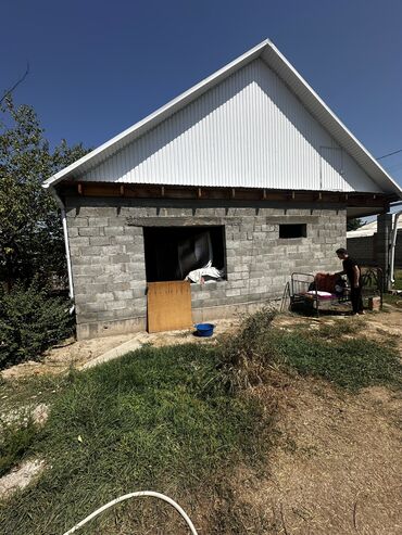 продаю дом бишкек квартира: Дом, 90 м², 4 комнаты, Собственник, Старый ремонт