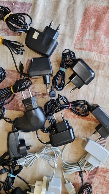 Lenovo: RAZNI MUSKI SATOVIJEFTINO za stare mobilne telefone, retro, cwna po — 15