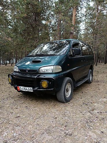 Mitsubishi: Mitsubishi Delica: 1995 г., 2.8 л, Автомат, Дизель, Минивэн — 2