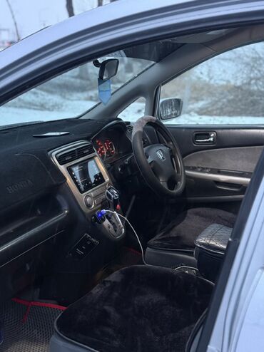 Honda: Honda Stream: 2004 г., 1.7 л, Автомат, Бензин, Универсал — 4