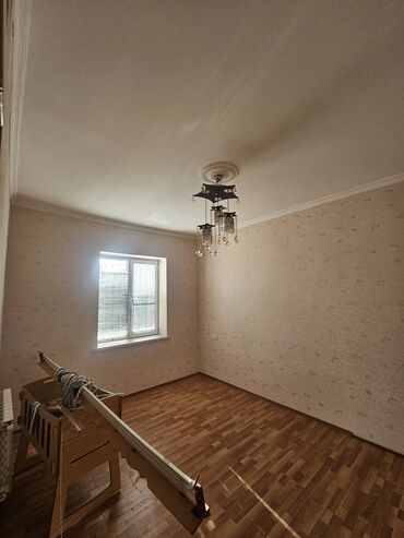 Həyət evləri və villaların satışı: 3 otaqlı, 100 kv. m, Orta təmir — 12