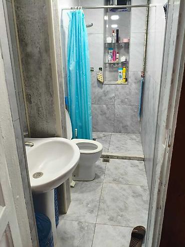 badamdarda satilan evler: Bakı, 3 otaqlı, Köhnə tikili, m. Nəriman Nərimanov, 80 kv. m — 9