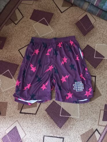 фудболка шорта: Шорты XL (EU 42), цвет - Фиолетовый