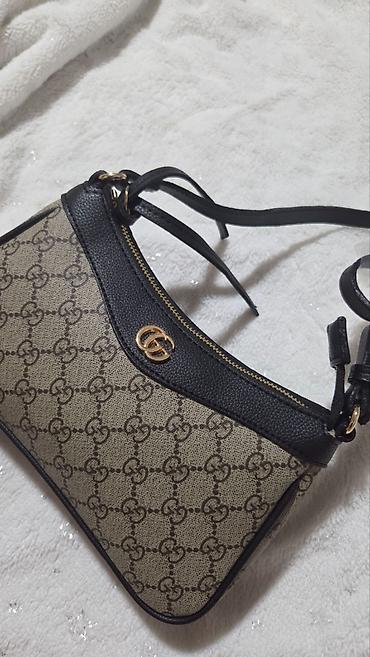 mona novcanici zenski: Nova torbica, nekorišćena i odmah dostupna. 👜✨ Moderan i praktičan — 4