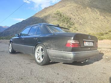 Транспорт: Mercedes-Benz W124: 1994 г., 2.2 л, Механика, Бензин, Седан — 4