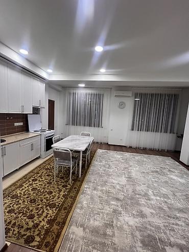 советская ахунбаева: 50 м², С мебелью полностью — 2