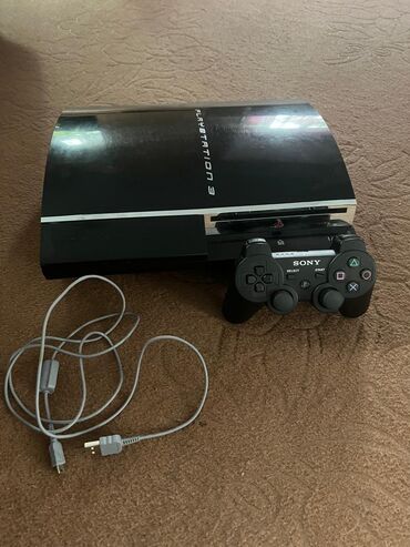 PS3 (Sony PlayStation 3): Продам пс 3 FAT прошитая одна игра мортал комбат джойстик один чистил