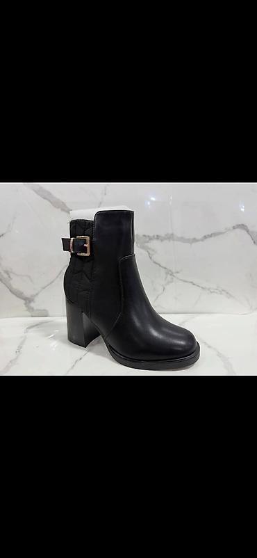 Gležnjače: Modne ženske i muške čizme – više modela - Bež ženske čizme do članka — 20