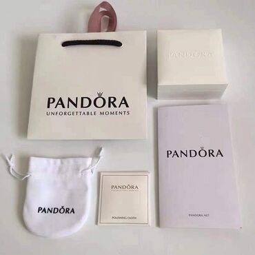 Setovi nakita: PANDORA narukvica sa original pakovanjem Cena:3500din Set sadrzi — 8