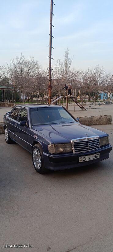 Mercedes-Benz: Mercedes-Benz 190: 2 l | 1990 il