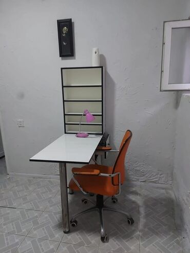 Sex, zavod və fabriklər: Xalqlar dostluğunda corab sexi və gözəllik salonu olan 70 kvadrat 5 — 13