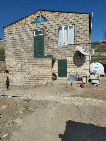 gunluk heyet evleri bakida: 4 otaqlı, 80 kv. m, Kredit yoxdur, Orta təmir