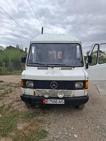 на сапок: Mercedes-Benz T1: 1983 г., 2.9 л, Механика, Дизель, Бус — 3