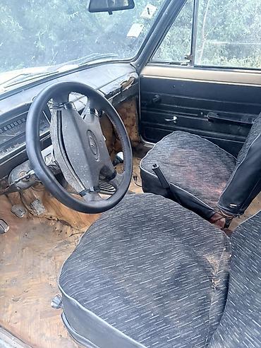 guzgu satışı: VAZ 2101 sedan, 4 qapı, ağ rəng. - Kuzov: Klassik “Jiquli” gövdə — 6