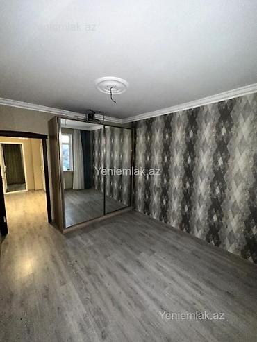 bineqedide: Kirayə ev verilir - Geniş və işıqlı otaq, böyük pəncərə və qalın — 2