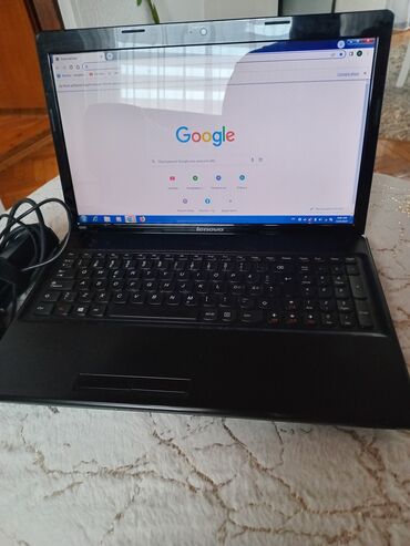 tastatura laptopa: Ispravan ocuvan bez ostecenja sa novim punjacem Lenovo laptop