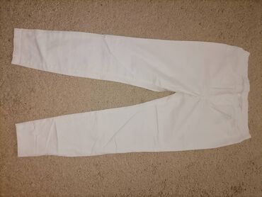 pantalone 78 zenske: Moderne bele pantalone, lagane i prijatne za nosenje, odlicno stoje