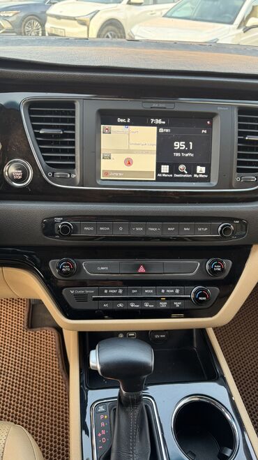 Kia: Kia Carnival: 2019 г., 2.2 л, Автомат, Дизель, Минивэн — 6