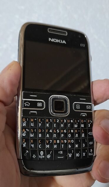 Nokia: Gencede. Nokia E72. Süper vəziyyətdə. Problemsiz. Orijinal adaptörü