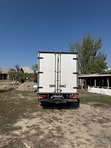 капот sprinter: Легкий грузовик, Mercedes-Benz, Стандарт, 3 т, Б/у — 3