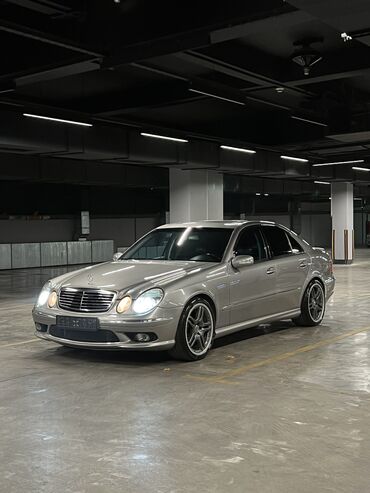срочно продам авто в связи с переездом: Mercedes-Benz E-Class: 2003 г., 5.5 л, Автомат, Бензин, Седан