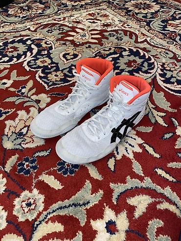 sambo ayaqqabı: ASICS güləş ayaqqabısı - Model: ASICS (orta boğazlı güləş/kikboks — 1