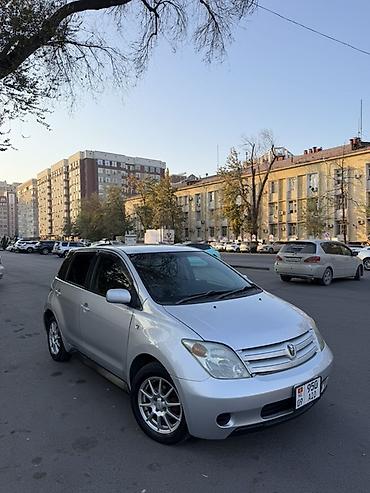 левое крыло тойота ист: Toyota Ist: 2002 г., 1.3 л, Автомат, Бензин, Хэтчбэк — 1