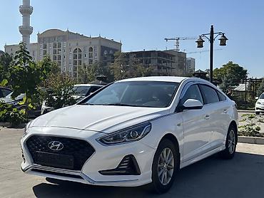 Hyundai Sonata: 2022 г., 2 л, Автомат, Газ, Седан