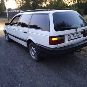 минивен руль слева: Volkswagen Passat Variant: 1988 г., 1.8 л, Механика, Бензин, Вэн/Минивэн