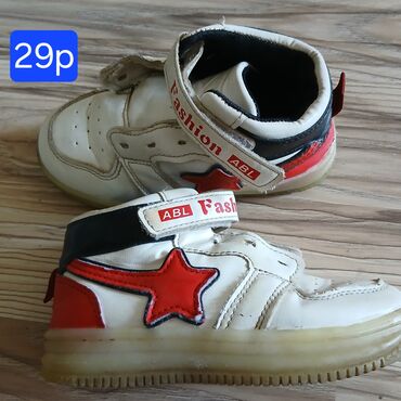 Другие товары для детей: Детская обувь разного размера по 200,300 сом — 12