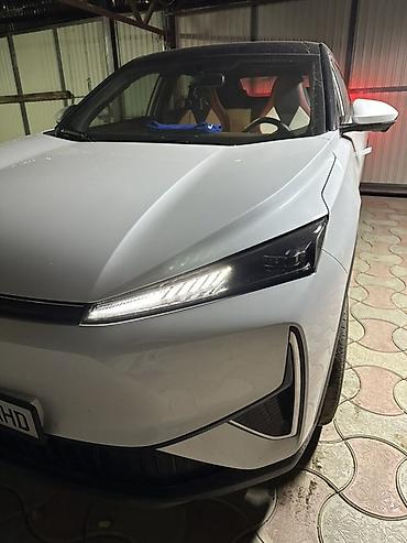 китайский электромобиль byd: Dongfeng : 2025 г., Автомат, Электромобиль, Кроссовер — 5