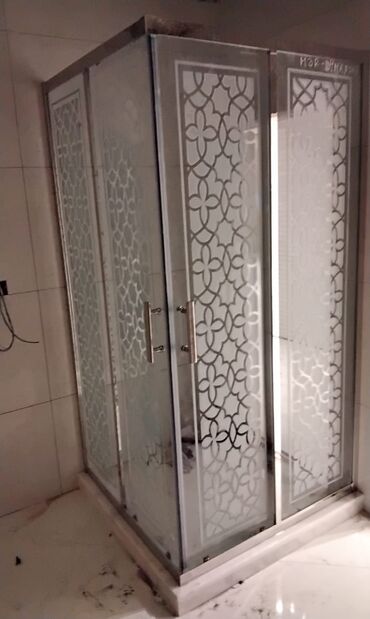 Duş kabinaları, arakəsmələr: Yeni Arakəsmə, Ödənişli çatdırılma, Rayonlara çatdırılma — 30