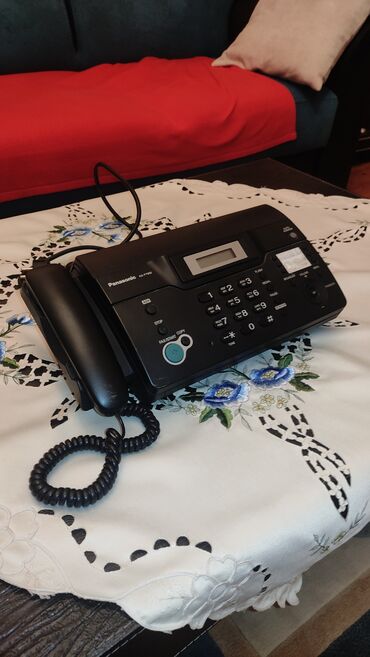 herbi telefon: FAX Panasonic KX-FT932.
yaxşı vəziyyətdədir