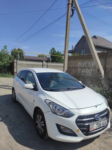 Hyundai: Hyundai i30: 2016 г., 1.6 л, Механика, Бензин, Универсал